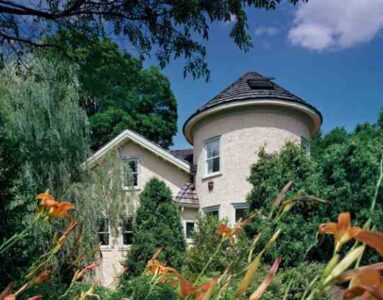 Biophilic Design in a Pennsylvania Home Image